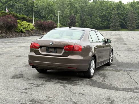Used 2011 Volkswagen Jetta SE image 5