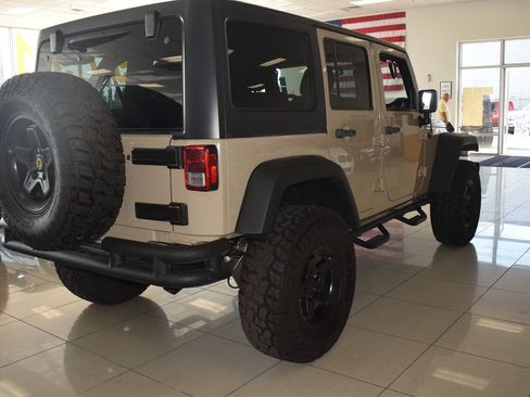 Used 2016 Jeep Wrangler Unlimited Sport w/ Quick Order Package 24S AWD/4WD image 8