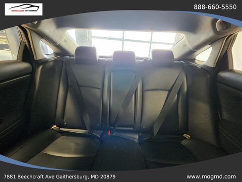 Used 2019 Honda Civic EX image 13