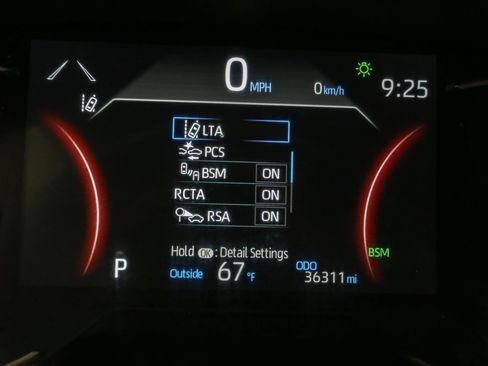 Used 2025 Toyota RAV4 XLE AWD/4WD image 35