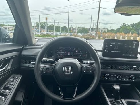 Used 2026 Honda Accord SE image 19