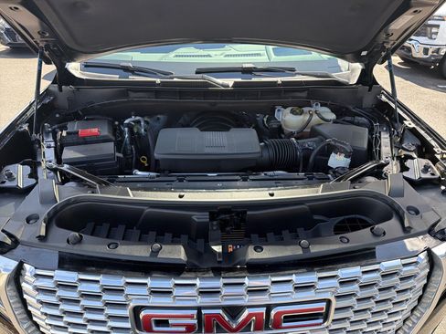 Used 2023 GMC Yukon Denali AWD/4WD image 36