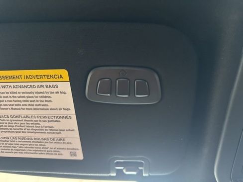 Used 2025 Ford Explorer Platinum image 44