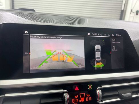 Used 2019 BMW 330i xDrive Sedan w/ Convenience Package image 24