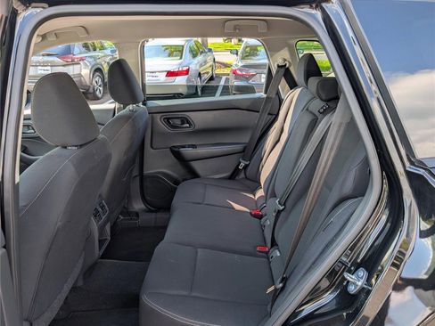 Used 2024 Nissan Rogue S image 13