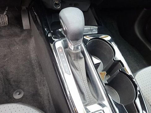 Used 2024 Chevrolet Trax LT w/ Driver Confidence Package image 25