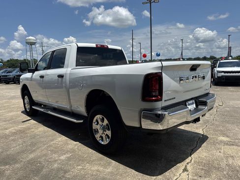 Used 2026 RAM 2500 Big Horn AWD/4WD image 5