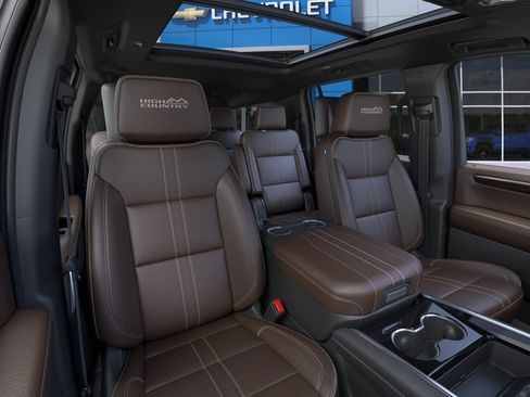 New 2026 Chevrolet Suburban High Country AWD/4WD image 41