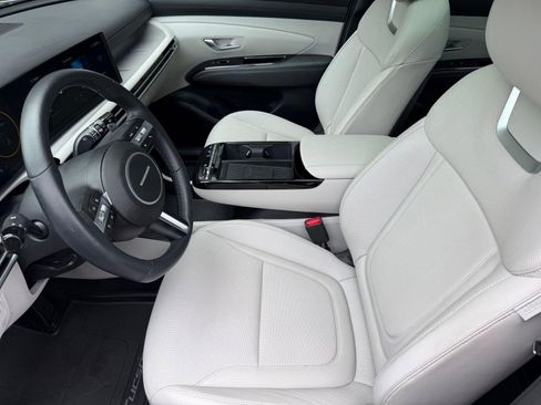 Used 2025 Hyundai Tucson Limited AWD/4WD image 5