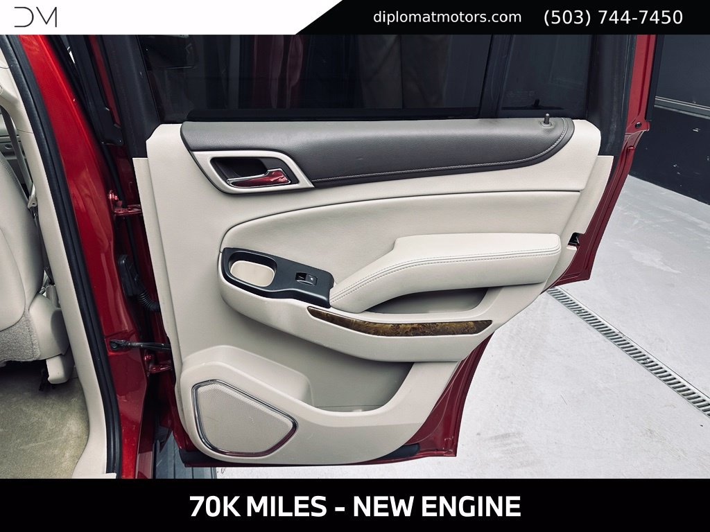 Used 2015 GMC Yukon Denali w/ Premium Package AWD/4WD image 27