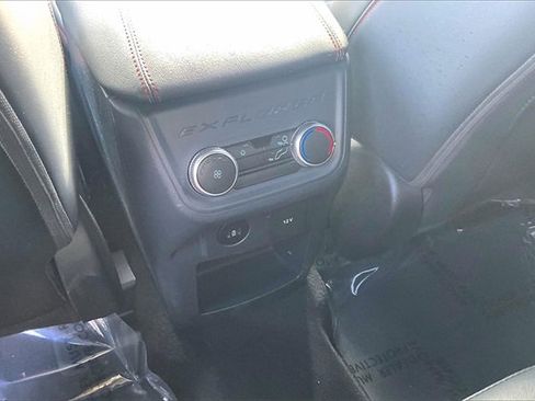 Used 2025 Ford Explorer ST-Line w/ ST-Line Street Pack image 36