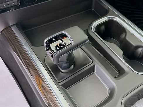 Used 2026 Chevrolet Silverado 1500 LT w/ Leather Package image 19