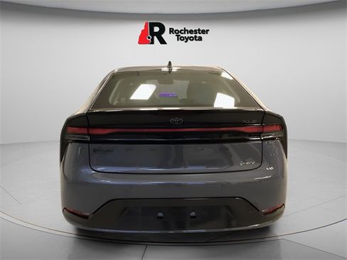 Certified 2024 Toyota Prius XLE image 4