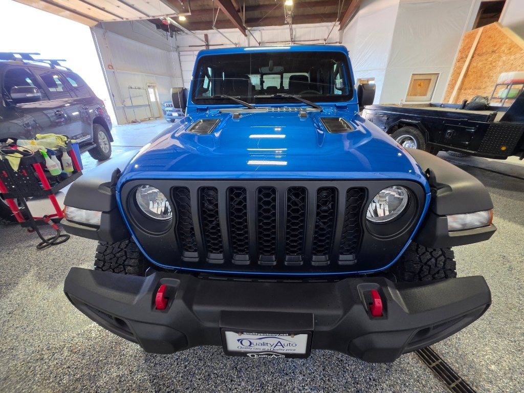Used 2023 Jeep Gladiator Rubicon w/ Cold Weather Group AWD/4WD image 4