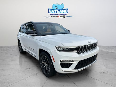 Certified 2022 Jeep Grand Cherokee Summit AWD/4WD image 22