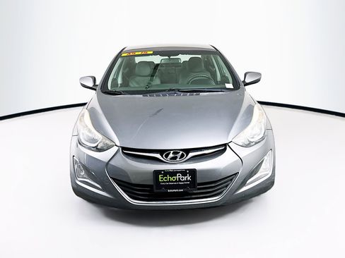 Used 2016 Hyundai Elantra SE w/ Option Group 02 image 2