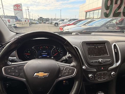 Used 2019 Chevrolet Equinox LT FWD image 12