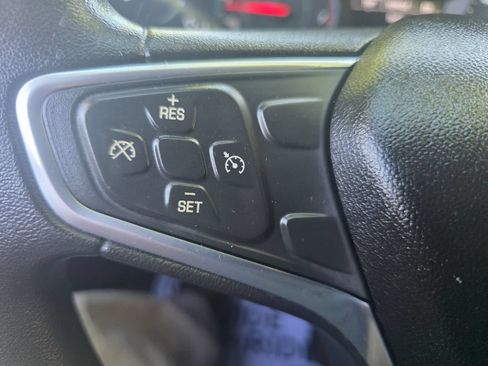 Used 2018 Chevrolet Malibu LT FWD image 19
