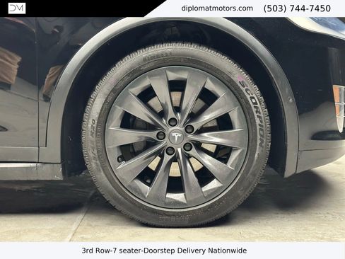 Used 2019 Tesla Model X 75D image 38