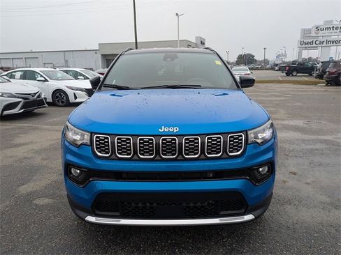 Used 2024 Jeep Compass Limited image 8