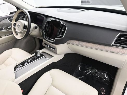 Used 2024 Volvo XC90 T8 Plus AWD/4WD image 24