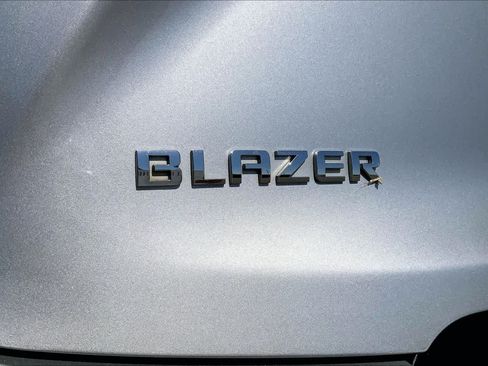 Used 2022 Chevrolet Blazer LT FWD image 10