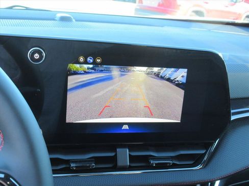 Used 2026 Chevrolet Equinox RS w/ Convenience Package III FWD image 24