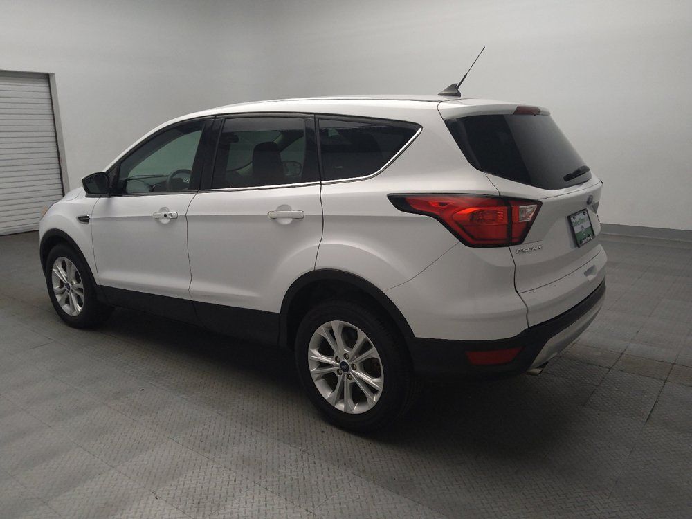 Used 2019 Ford Escape SE FWD image 5
