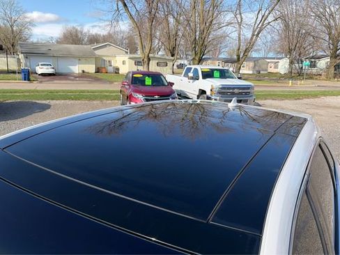 Used 2019 Ford Edge SEL w/ Equipment Group 201A image 11