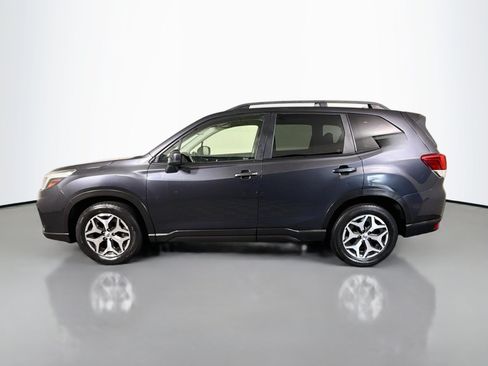 Used 2019 Subaru Forester Premium AWD/4WD image 6