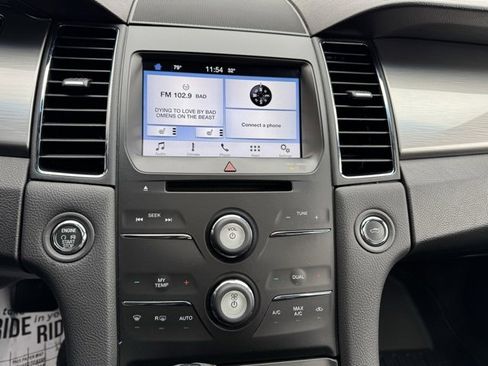 Used 2016 Ford Taurus SEL w/ Equipment Group 201A image 19