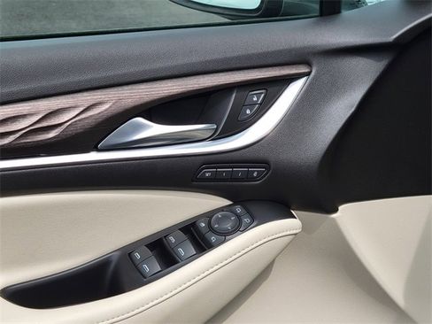 Used 2023 Buick Enclave Avenir w/ Trailering Package, 5000 lbs. image 18