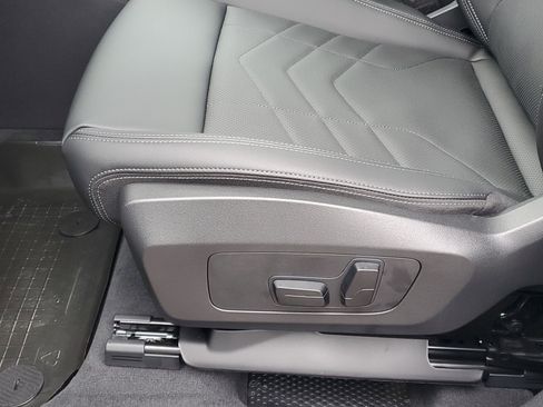 New 2026 BMW X1 xDrive28i image 9