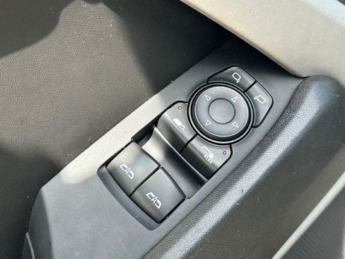 Used 2023 Chevrolet Camaro LT RWD image 18