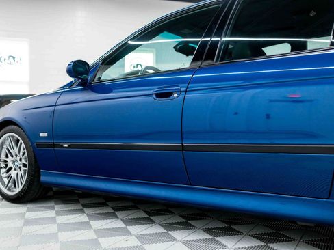 Used 2002 BMW M5 RWD image 34