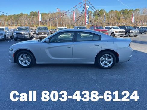 Used 2022 Dodge Charger SXT image 36