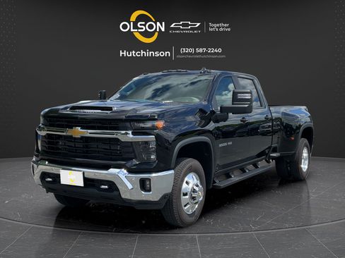 Used 2026 Chevrolet Silverado 3500 LT w/ All Star Edition AWD/4WD image 9