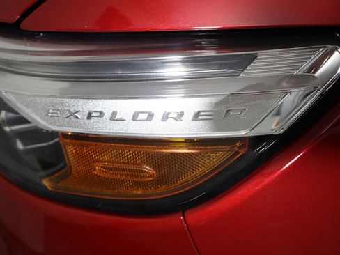 Used 2021 Ford Explorer ST w/ Equipment Group 401A image 19