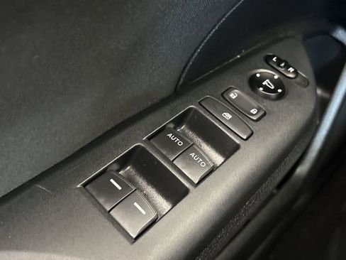 Used 2019 Honda Civic EX image 32