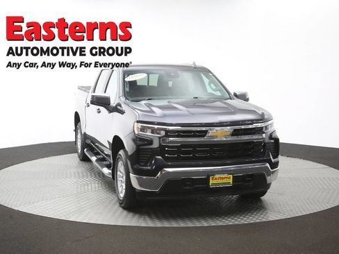 Used 2022 Chevrolet Silverado 1500 LT w/ Convenience Package II AWD/4WD image 51