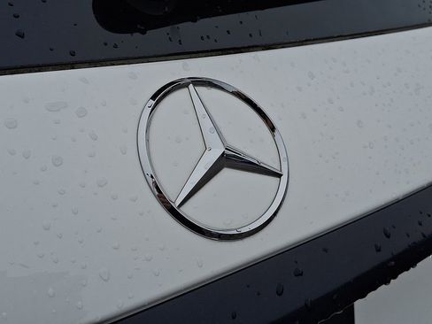 Used 2023 Mercedes-Benz GLC 300 4MATIC image 33