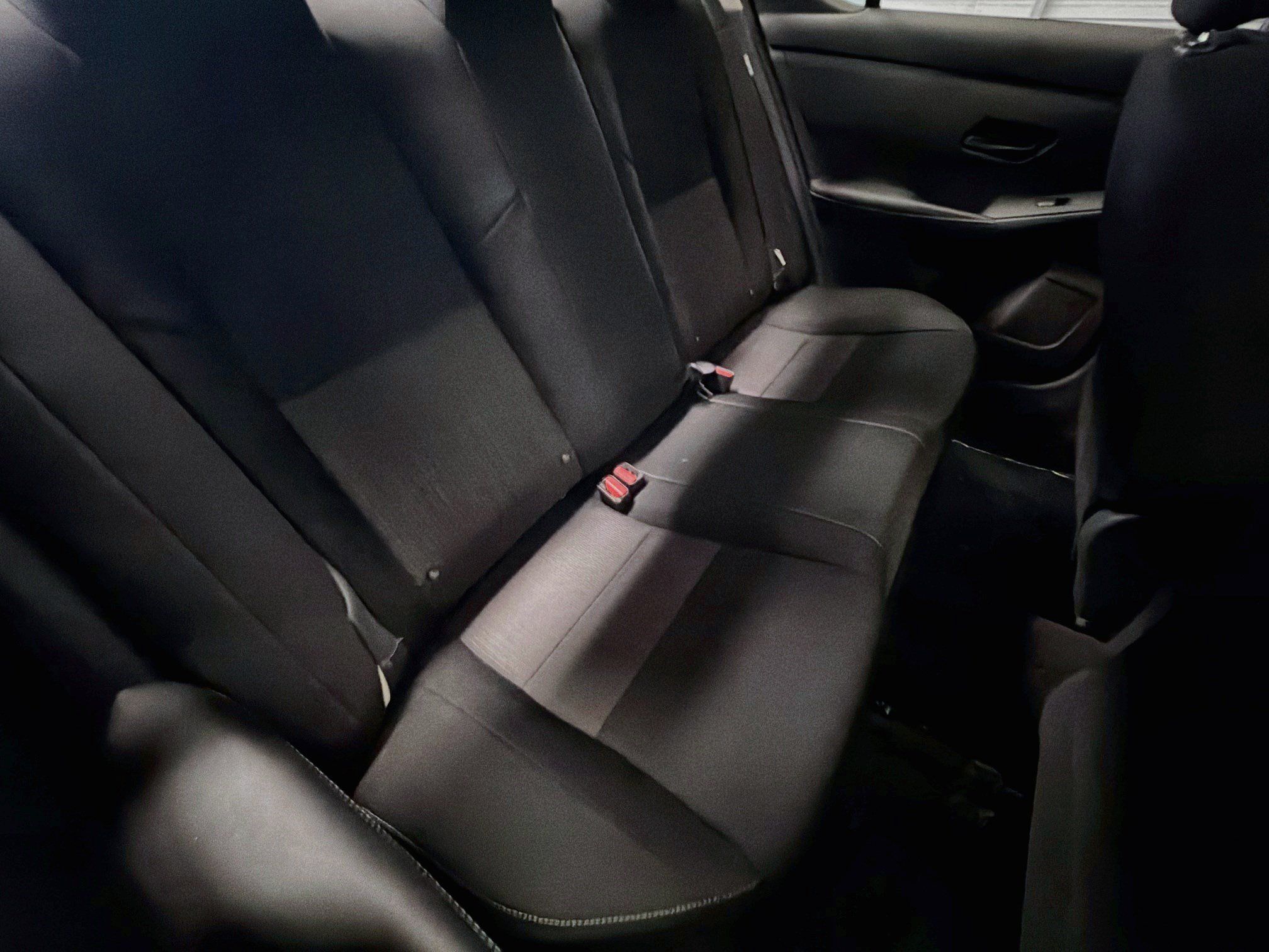 Used 2025 Nissan Sentra SV FWD image 14