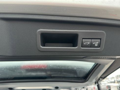 Used 2025 Toyota 4Runner TRD Off-Road Premium image 12