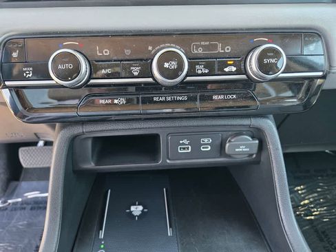 Used 2023 Honda Pilot EX-L image 15
