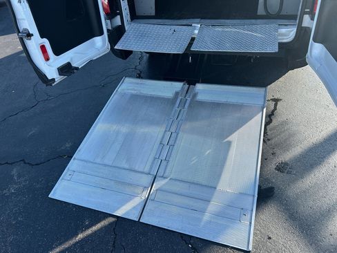 Used 2018 Ford Transit 250 130 Low Roof image 27