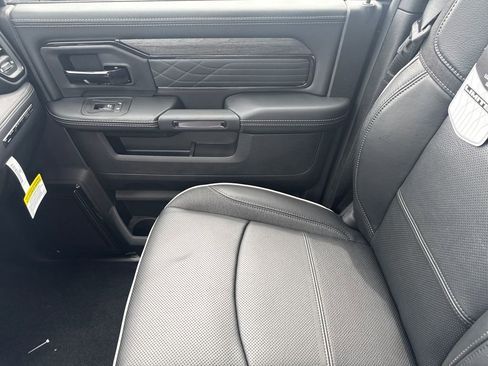New 2026 RAM 3500 Limited AWD/4WD image 36