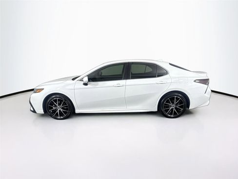 Certified 2023 Toyota Camry SE w/ Convenience Package image 12