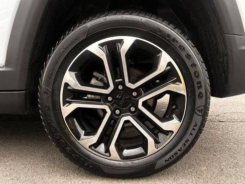 Used 2022 Jeep Compass Limited AWD/4WD image 30
