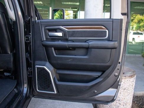 Used 2024 RAM 2500 Laramie AWD/4WD image 22
