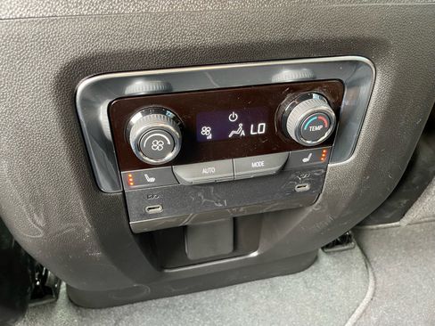 Used 2026 Chevrolet Tahoe High Country image 21